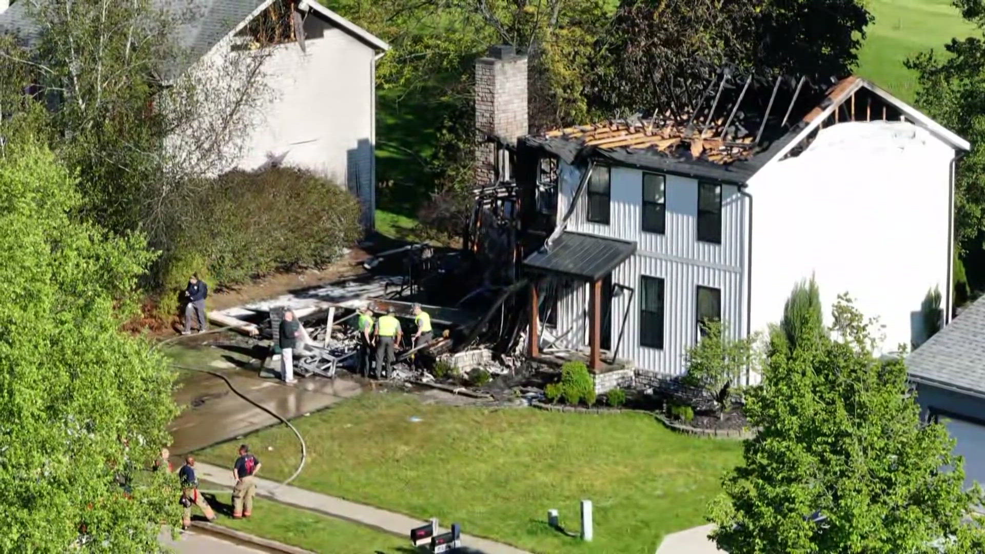 Update | 2 dead after plane crashes into Akron home; no ground injuries ...