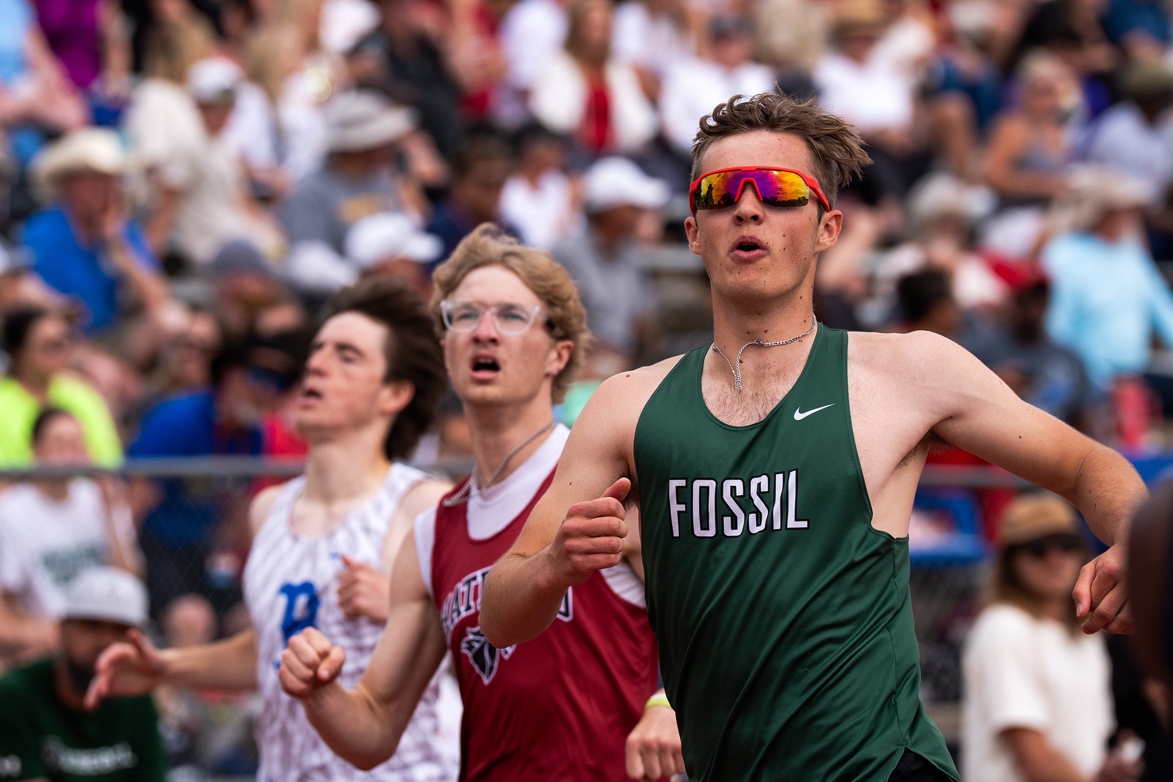 Live: Relay teams, hurdlers earn high seeds at Colorado state track meet