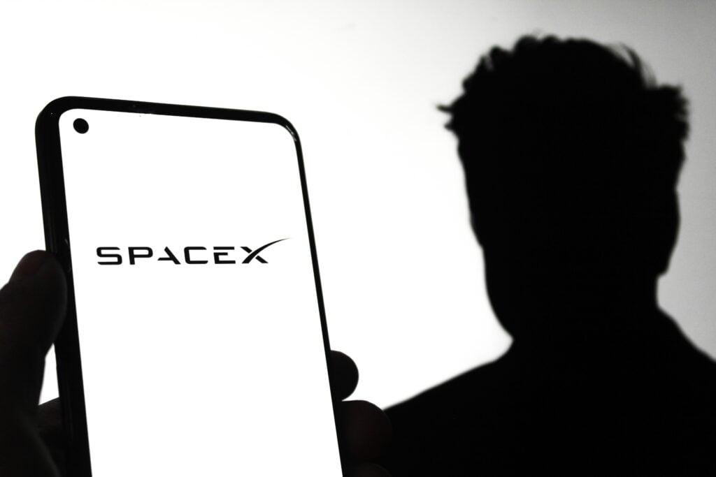 SpaceX's latest big-money backer? Brookfield, with a $1 billion stake
