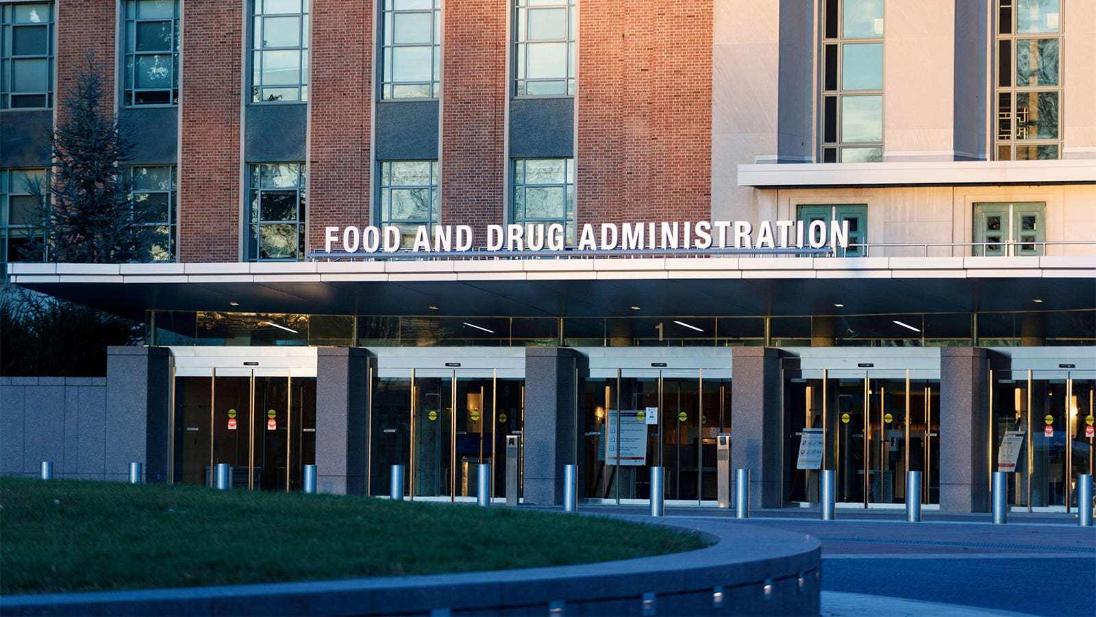 Here's what stakeholders want from the next FDA commissioner