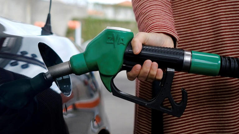 Petrol diesel price : బ్రేకింగ్ న్యూస్! పెట్రోల్ , డీజిల్ ధరలు పెంపు ...