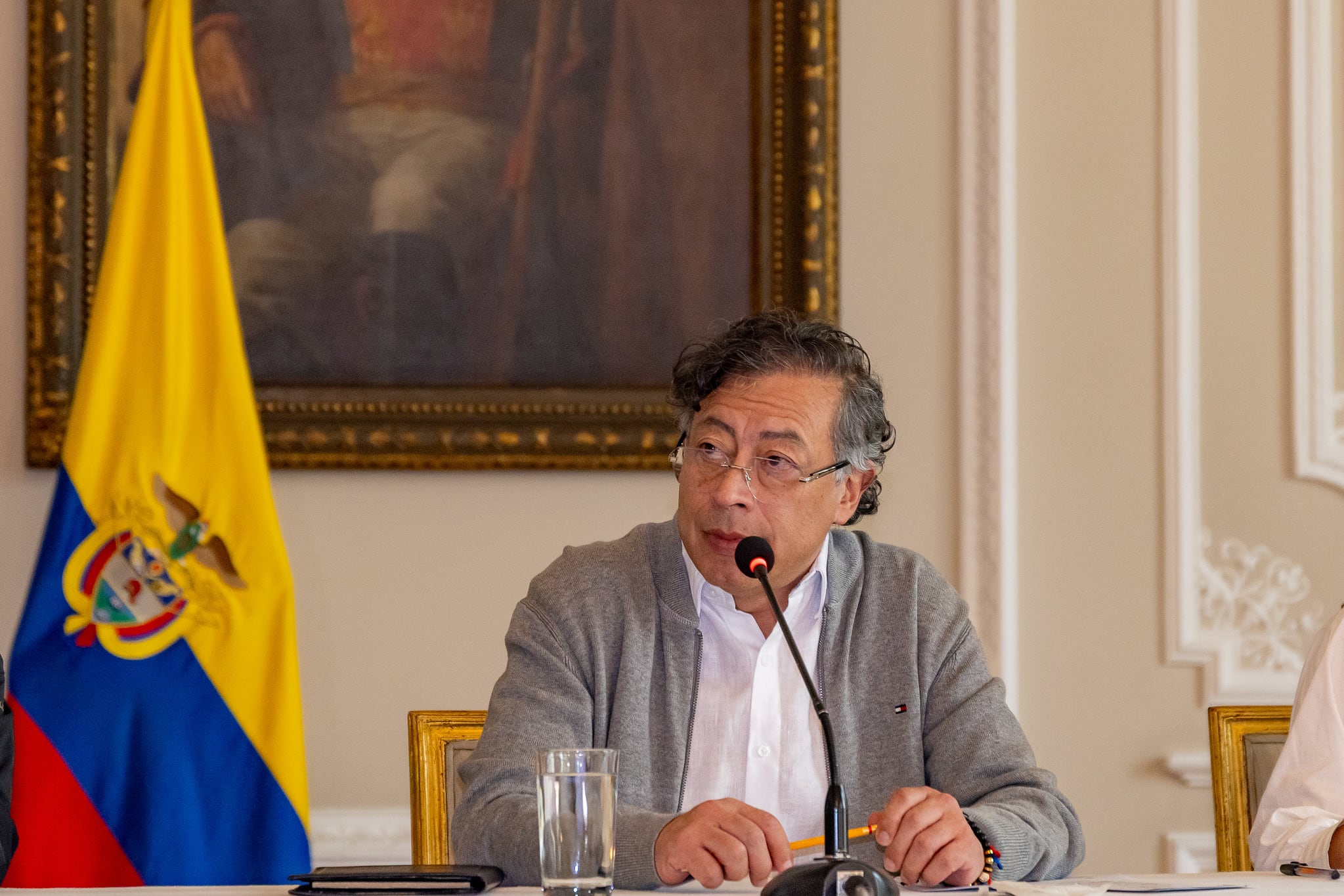 Gustavo Petro insiste en sus dudas por la exposición del código fuente ...