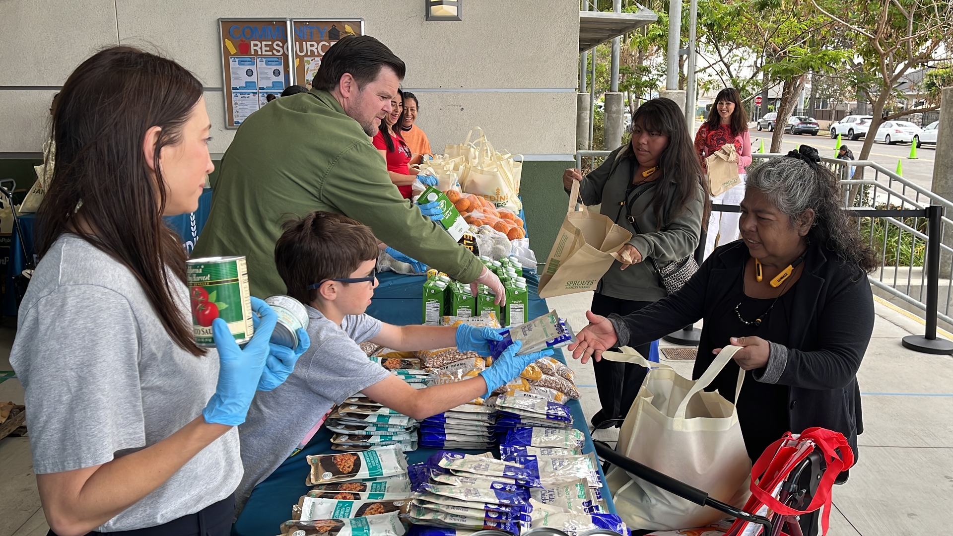 Local chef partners with Feeding San Diego to battle child hunger ...