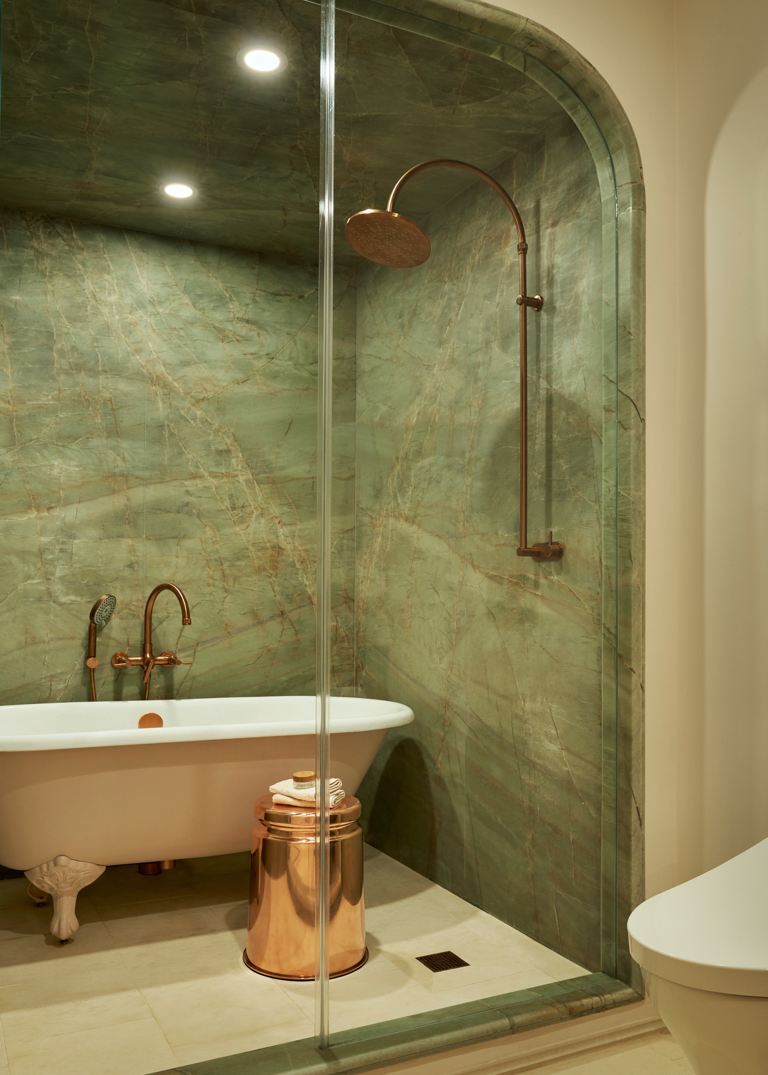 How to make your bathroom smell good all the time — 7 tips for a spa scent