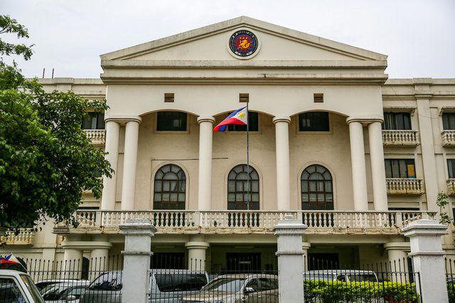 Gov't employees to get mid-year bonus starting Friday