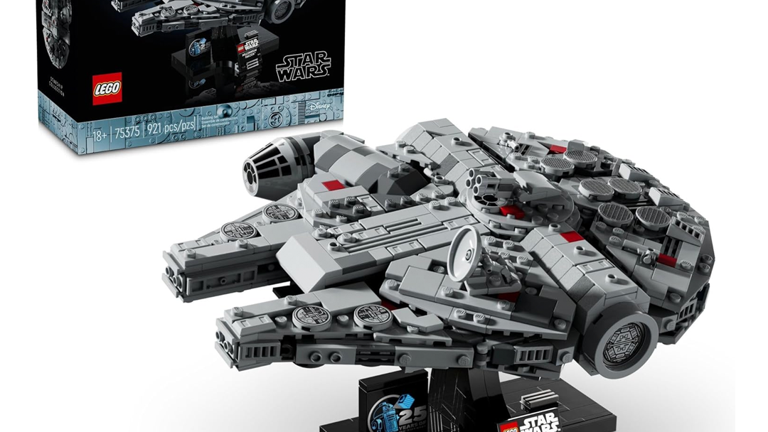 lego-star-wars-millennium-falcon-model