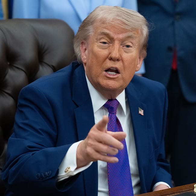 Donald Trump 'explodes' at a female reporter during White House press ...