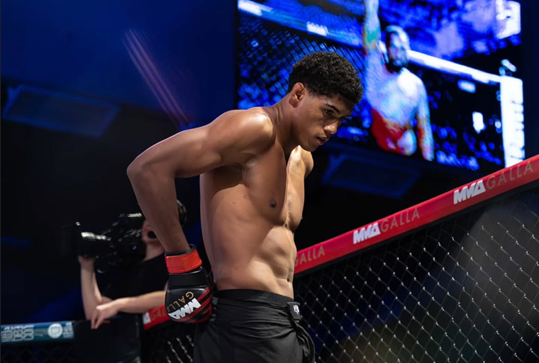 Stor ros til dansk MMA-talent efter debutsejr: 