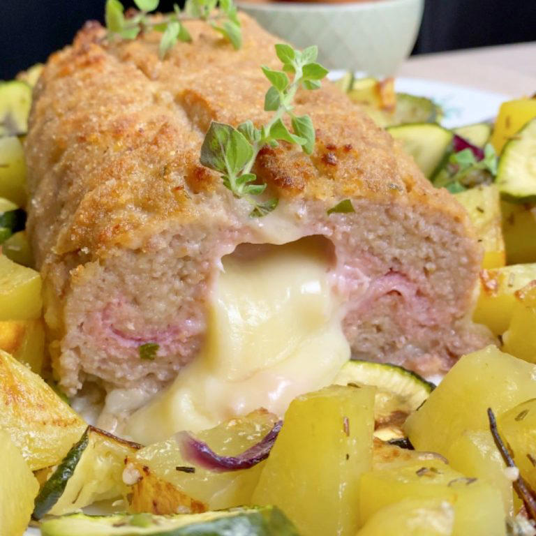 Polpettone ripieno prosciutto cotto e fontina: buono da impazzire!