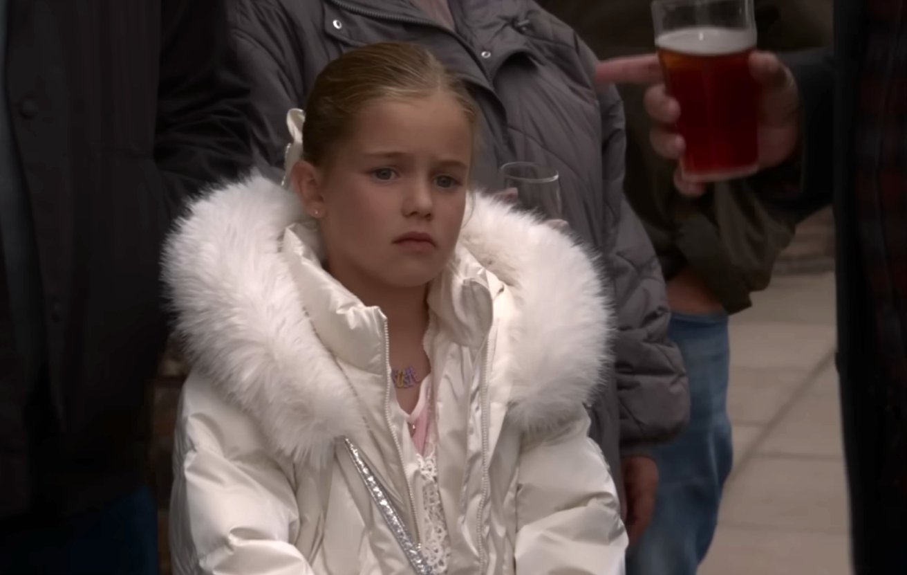Coronation Street star who plays Susie has real-life brother on show