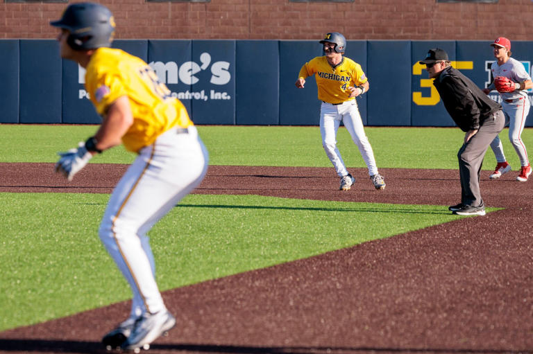Michigan baseball stumbles against Ohio State in critical series opener