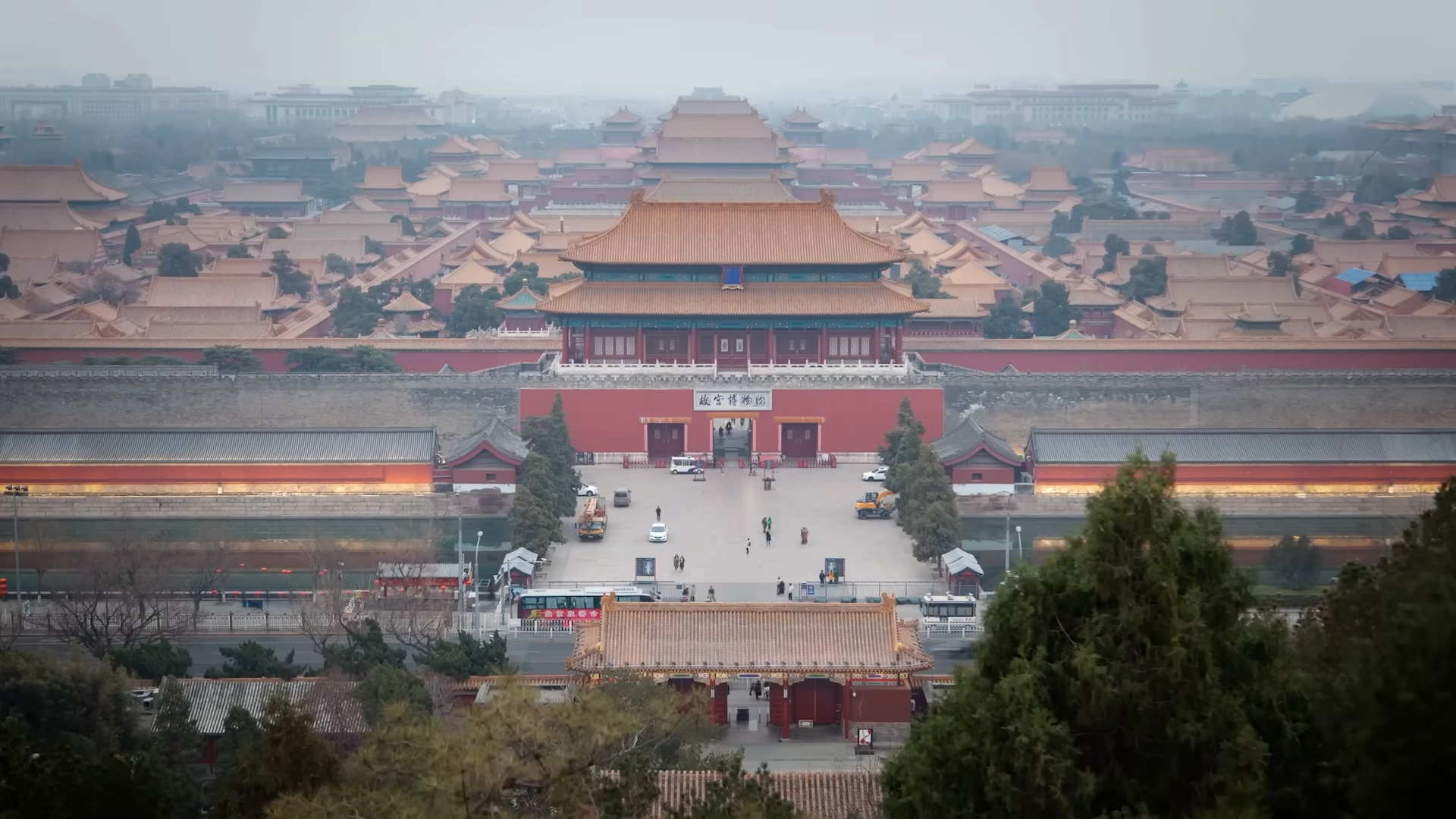 China built a $100 billion paradise city - and nobody came