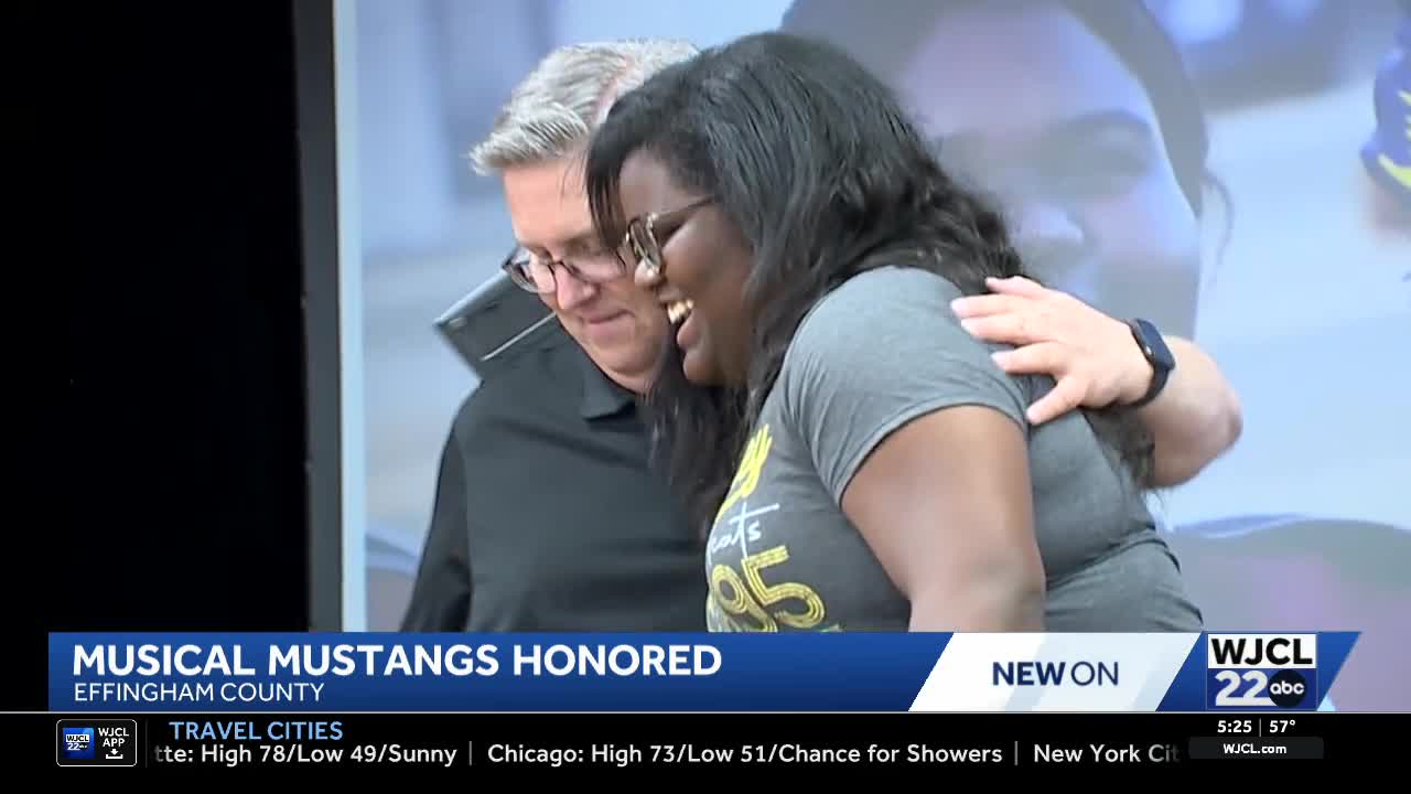South Effingham Marching Mustangs celebrated at annual signing