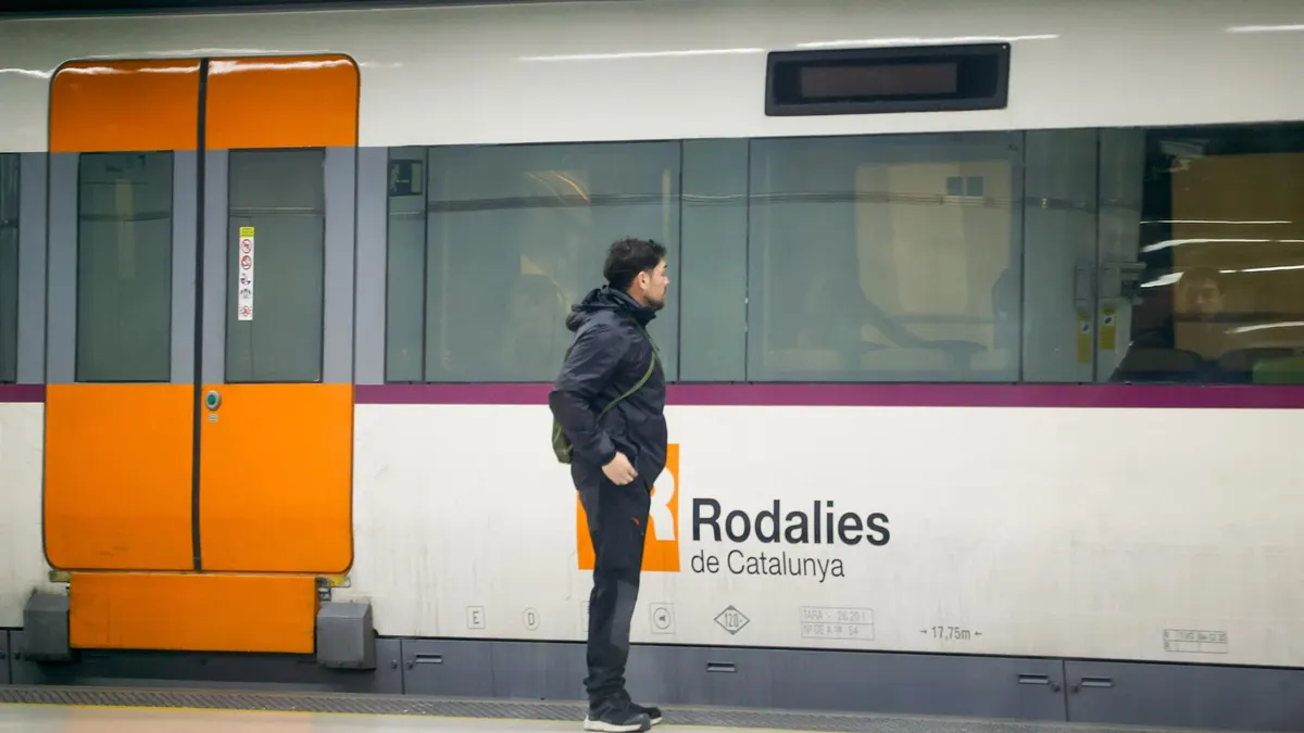 Un joven pide 9.000 euros a Renfe por el caos y los retrasos de Rodalies