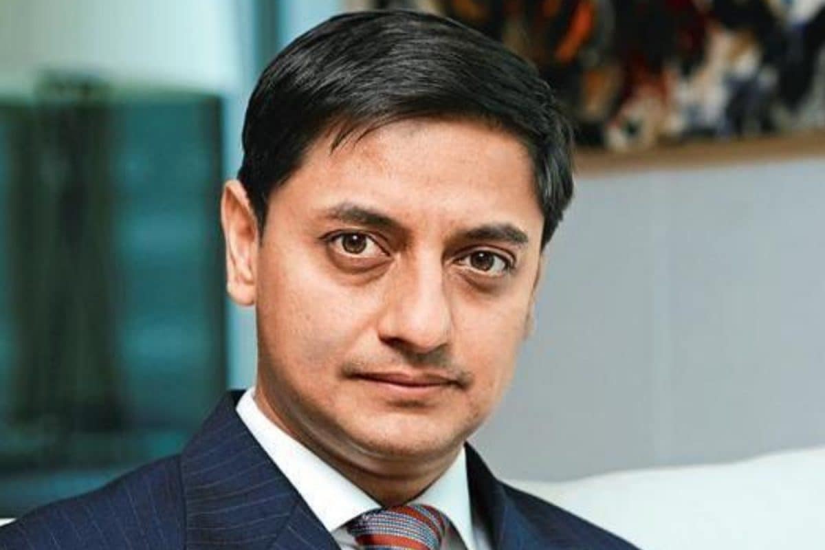PM Modi's economic advisor Sanjeev Sanyal frontrunner for Bengal ...