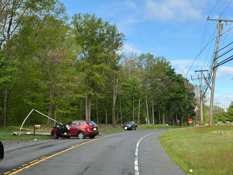 Portion of main road reopens in Somers after car crashes into pole