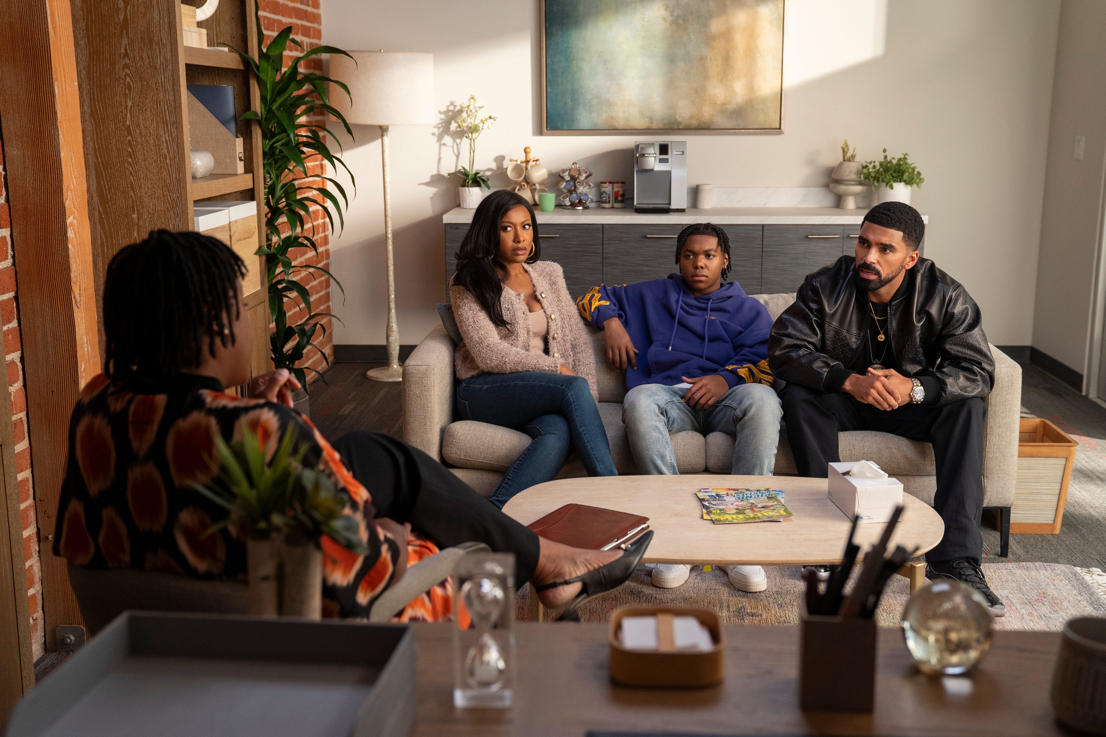 Michael Hyatt as Dr. Ashley Wade, Gabrielle Dennis as Candace Stiles, Cedric Joe as Noah Stiles, Matthew Law as Isaiah Stiles in episode 102 of Nemesis.