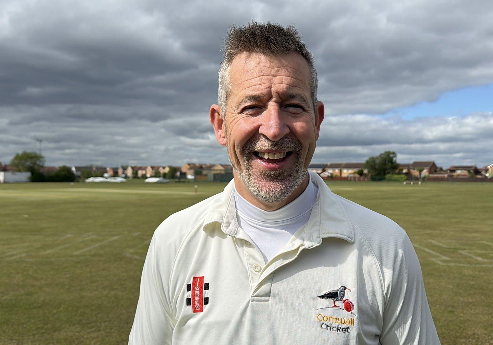 Former England goalkeeper Nigel Martyn takes part in international ...