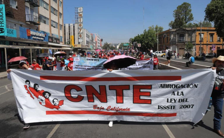 CNTE se congrega para iniciar marcha en la CDMX; minuto a minuto de la ...