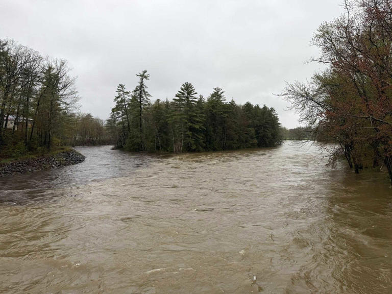 Flooding underway along the Saco River as rain continues to fall