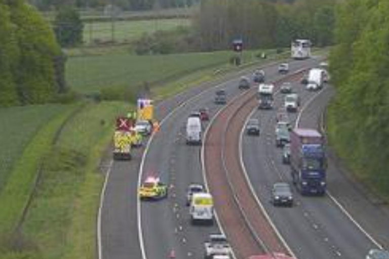 Edinburgh M8 crash triggers delays for drivers as police scrambled to scene
