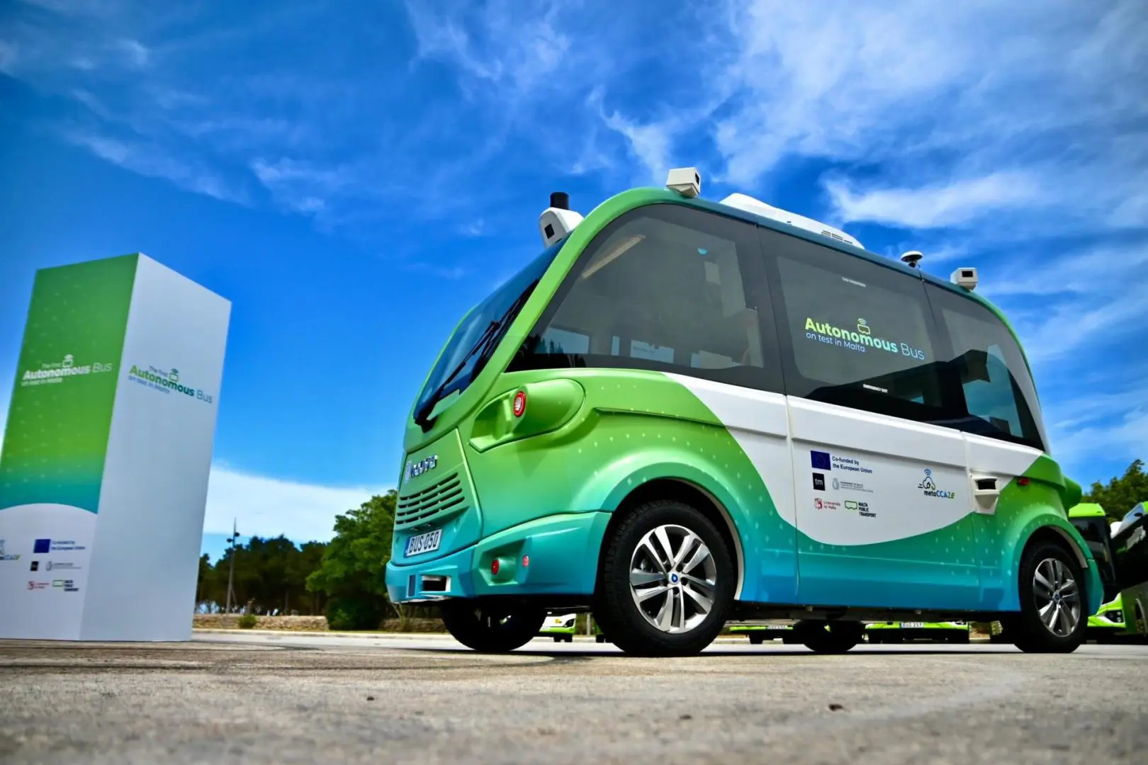 Malta accelera sulla mobilità sostenibile con bus autonomi, un ...