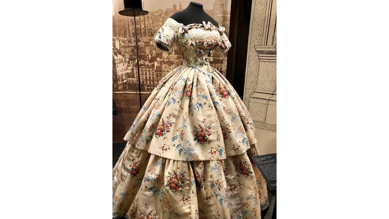 21 Victorian gowns that defined fashion in the 19th century
