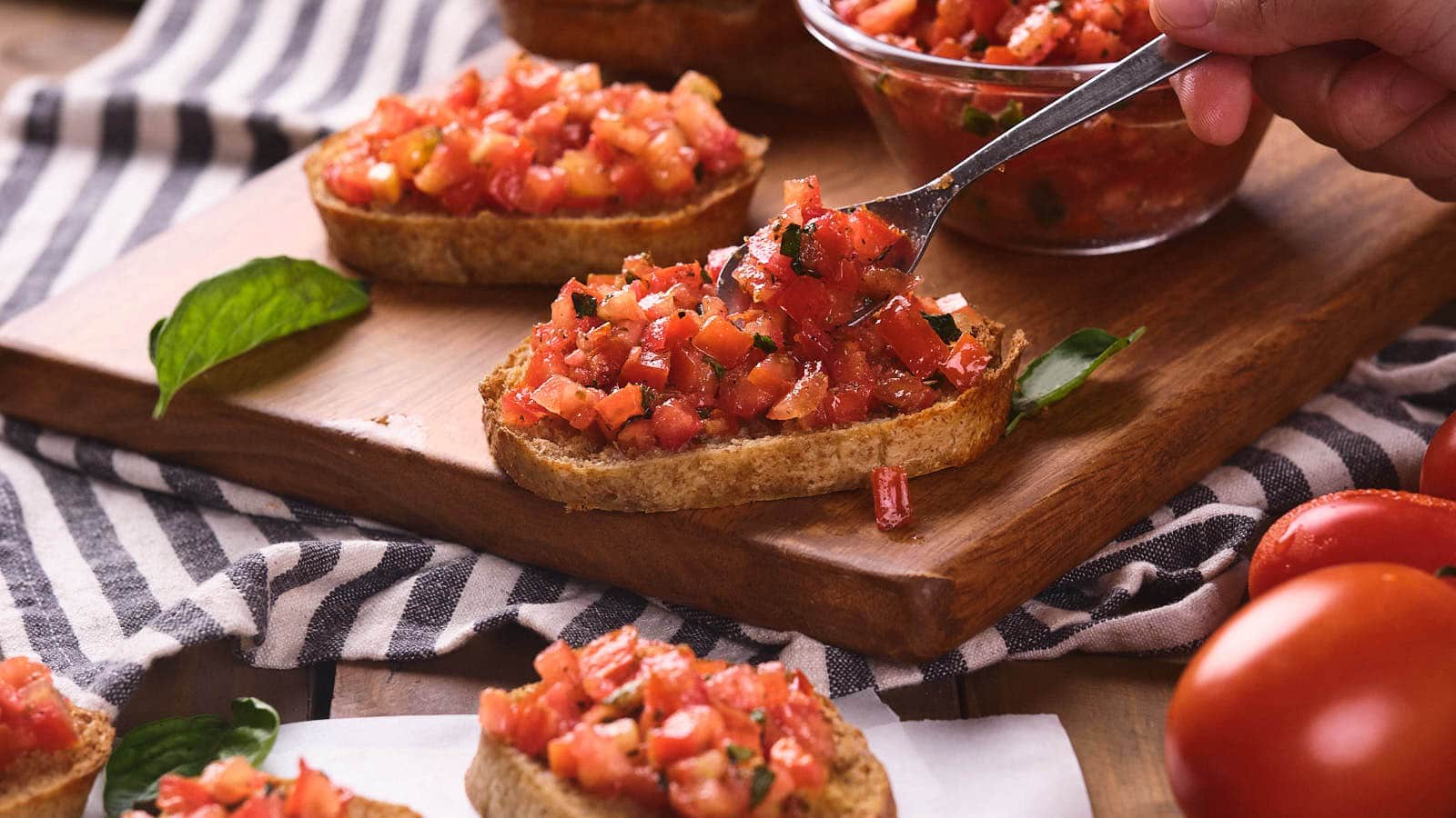 12 lightning-fast appetizers I can pull together in under 10 minutes