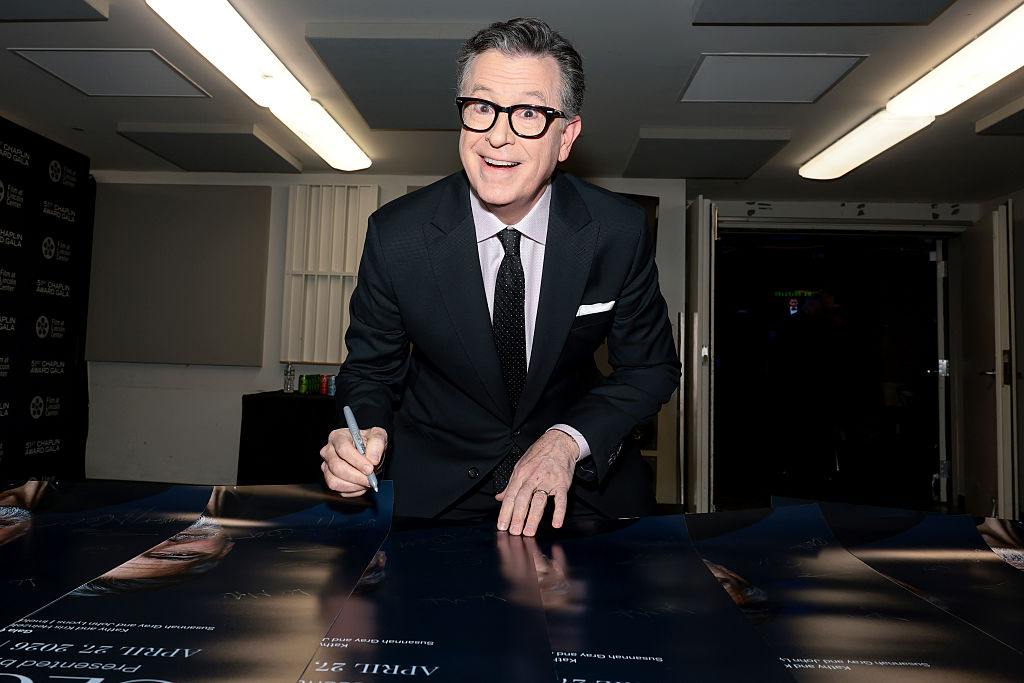 Stephen Colbert asiste a la 51.ª Gala de los Premios Chaplin en honor a George Clooney en el Alice Tully Hall del Lincoln Center el 27 de abril de 2026 en la ciudad de Nueva York. (Foto de Dimitrios Kambouris/Getty Images para FLC)