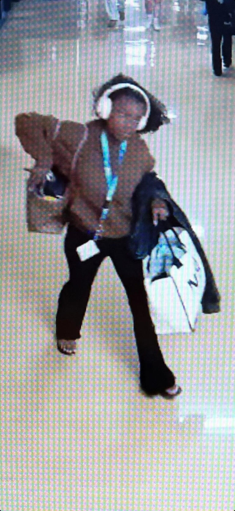 Police search for missing 16-year-old girl in Newington