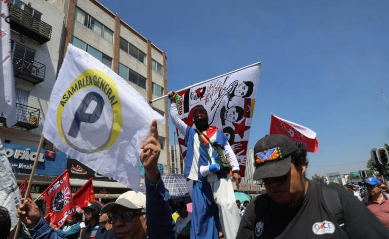 CNTE se congrega para iniciar marcha en la CDMX; minuto a minuto de la ...
