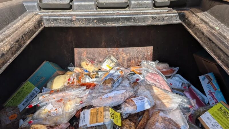 No amount of recycling can cancel out what grocery stores toss ...