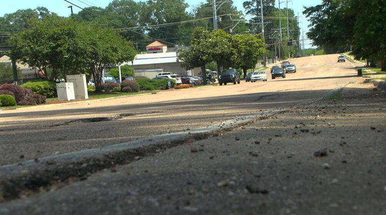 Major Hinds County road set to receive repaving