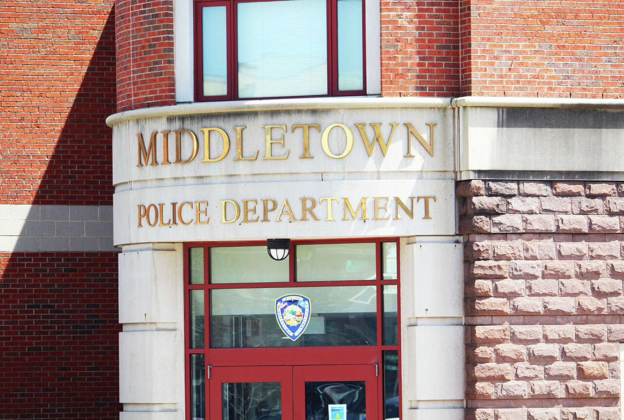 Two people arrested after attempted armed robbery in Middletown, police say