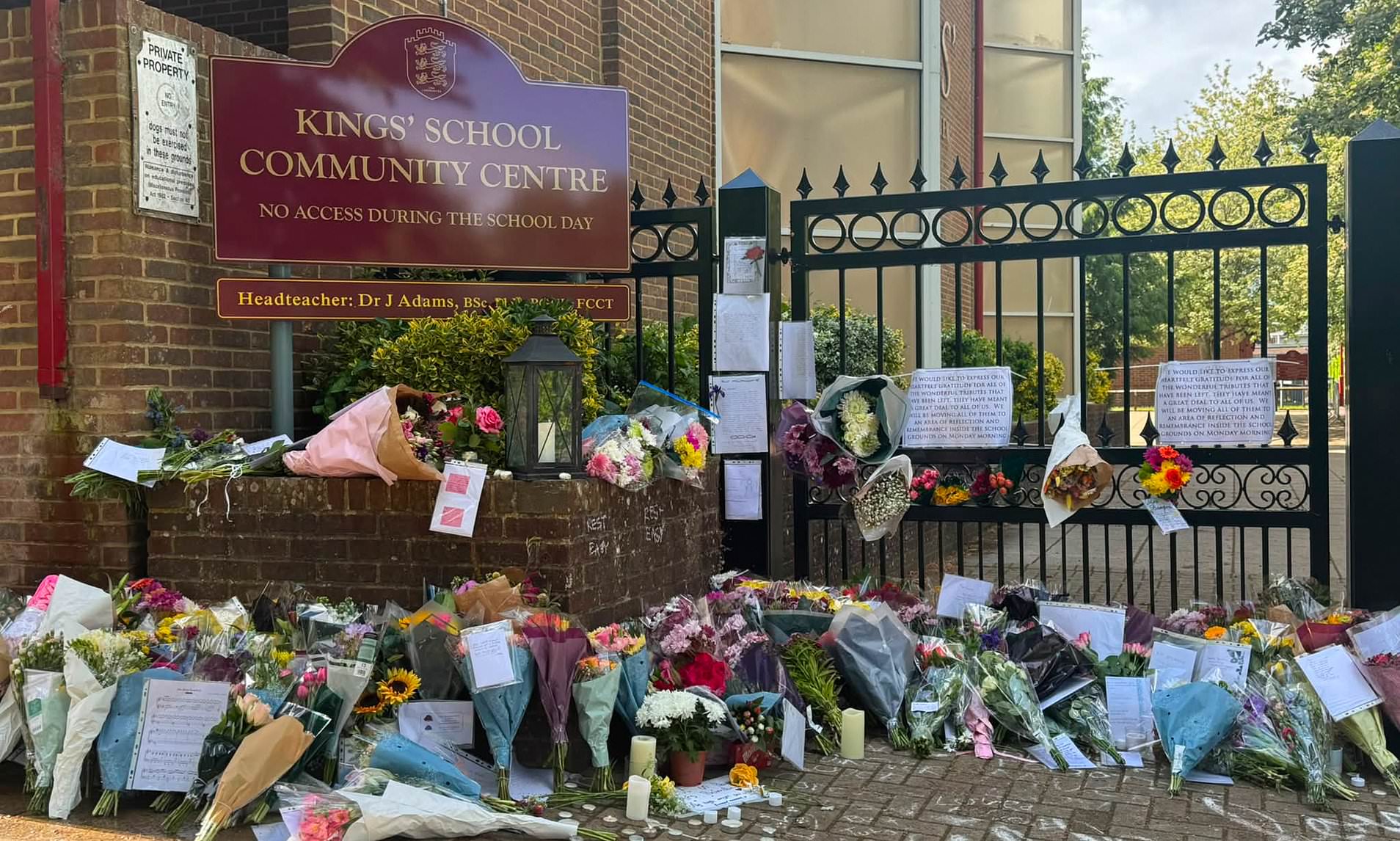 Teacher dies in school in front of horrified students following medical ...