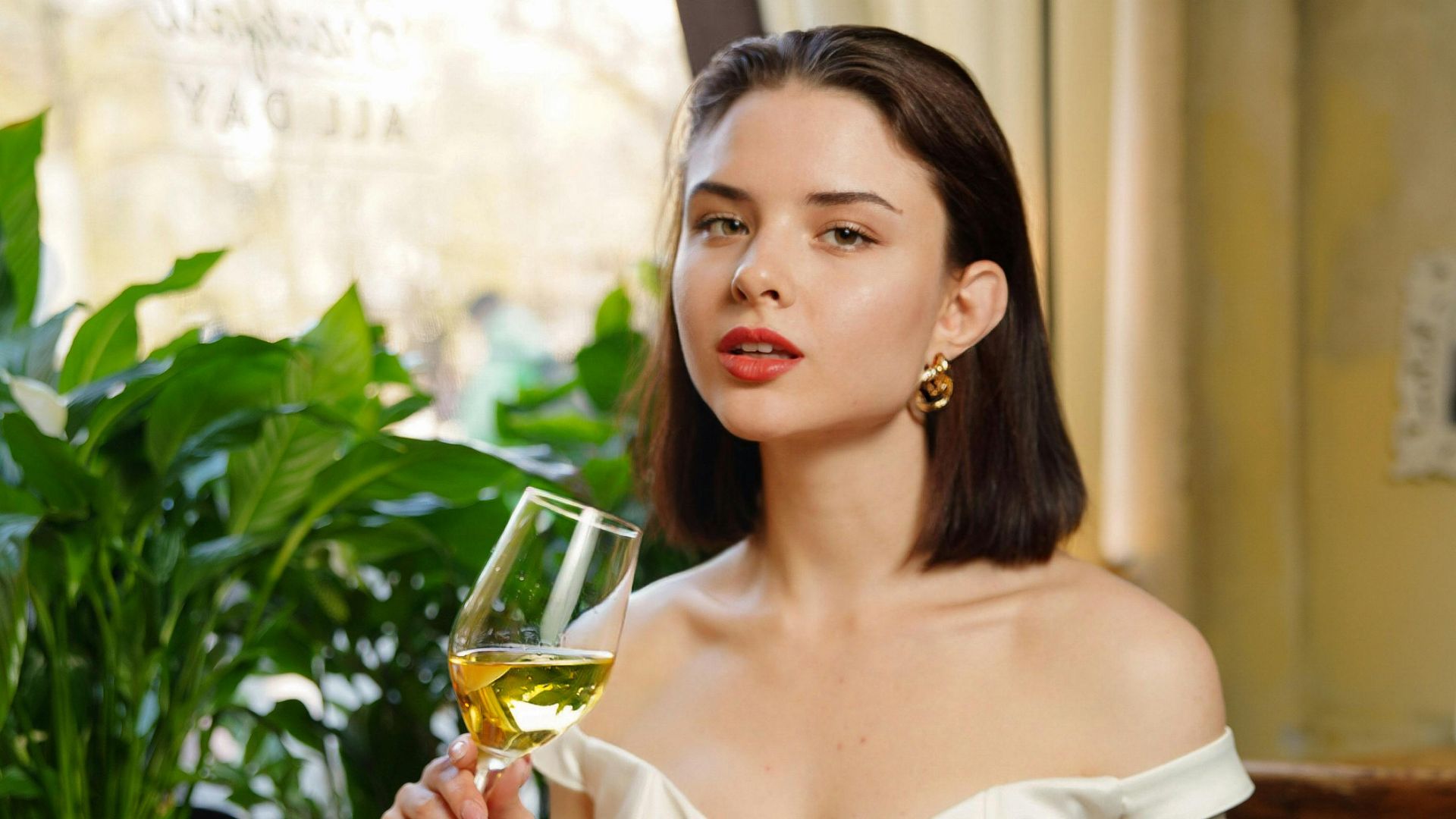 20 female names that sound sweet until you’ve dated one