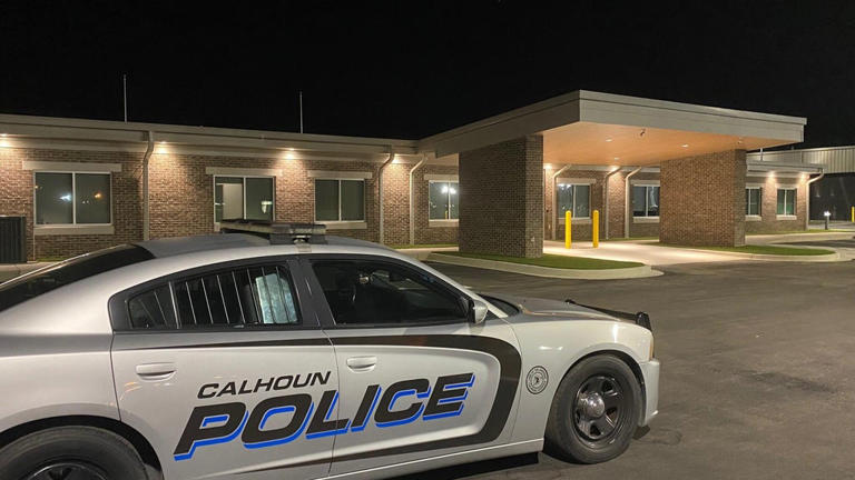 Ex-Calhoun police officer accused of lying to investigators about ...