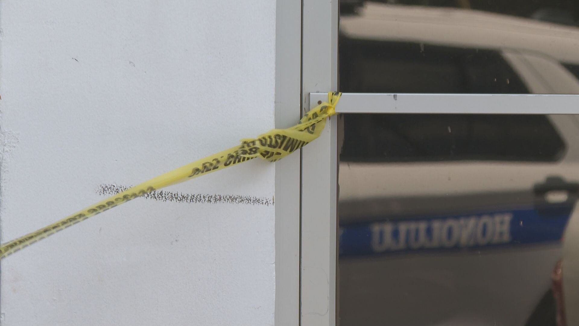 Man accused of stabbing teen in Kalihi charged, held on $100K bail