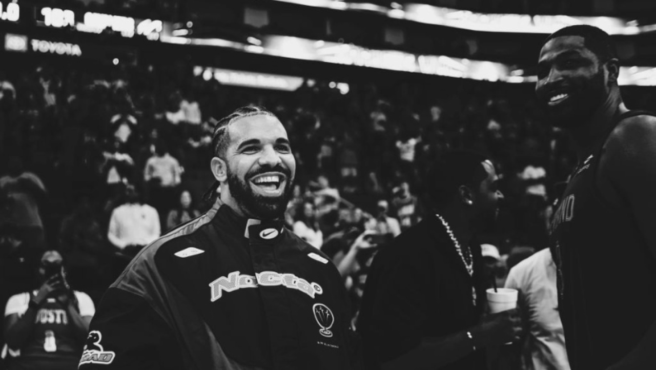 Drake es el primer artista con tres álbumes en listas de éxitos durante ...