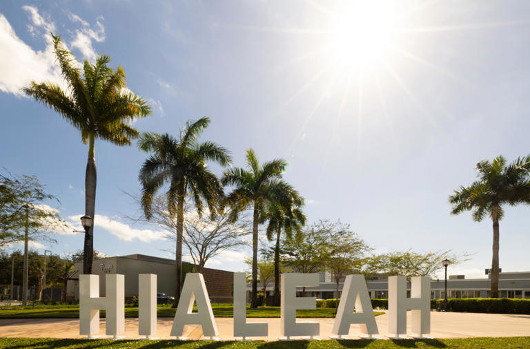 Florida city offers businesses year of free rent. How it works