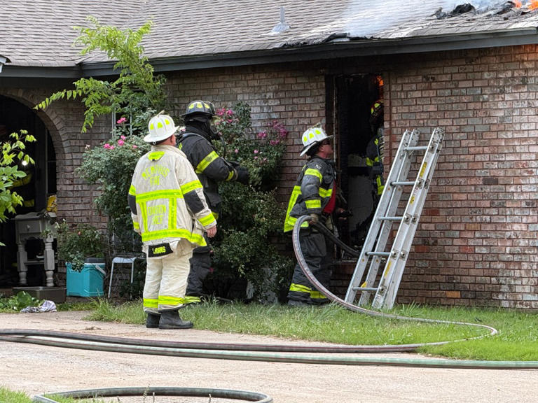 No injuries reported after northeast Memphis house fire
