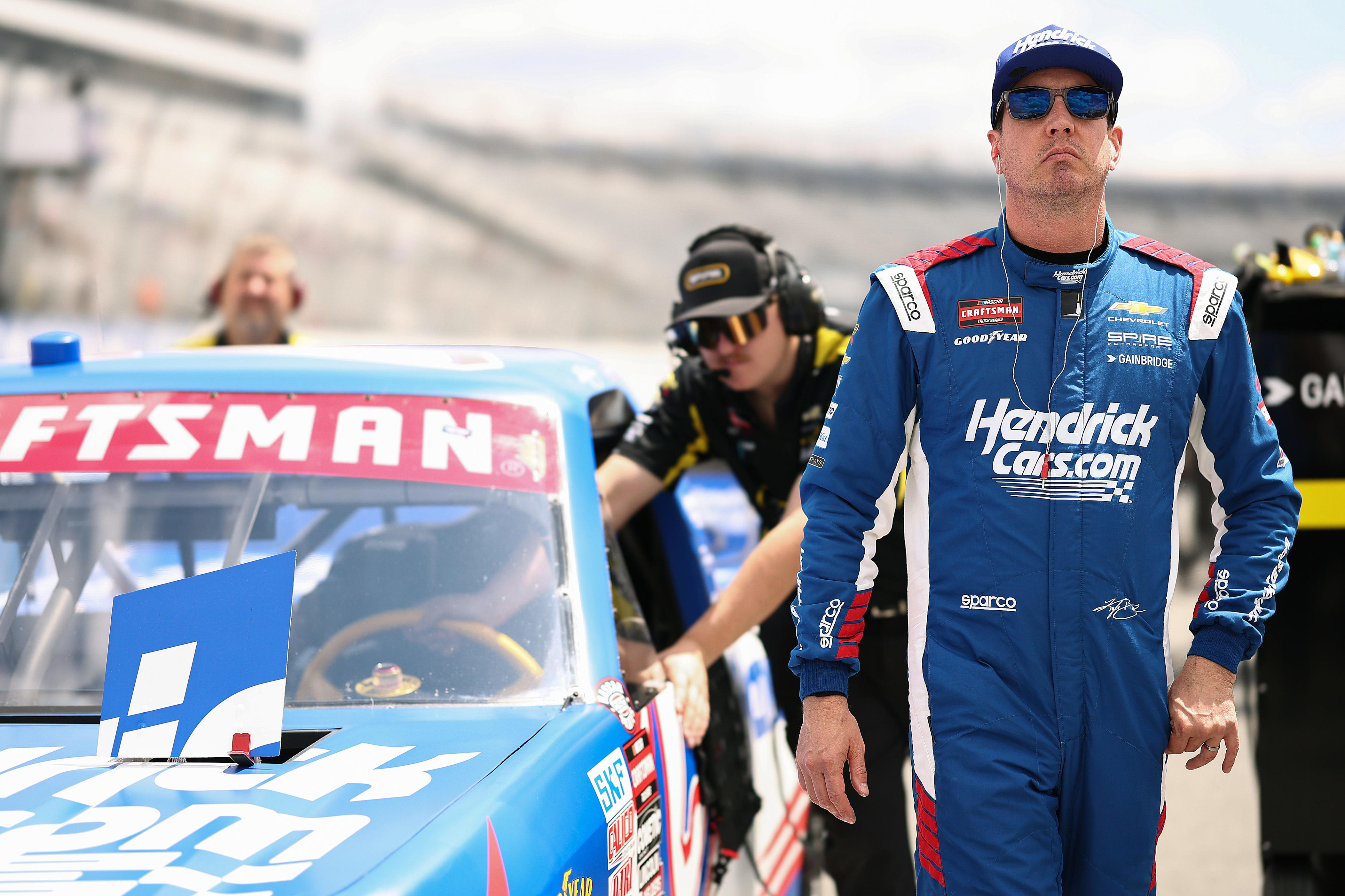 Who won NASCAR Truck Series Dover race? Winner is Kyle Busch, plus full ...
