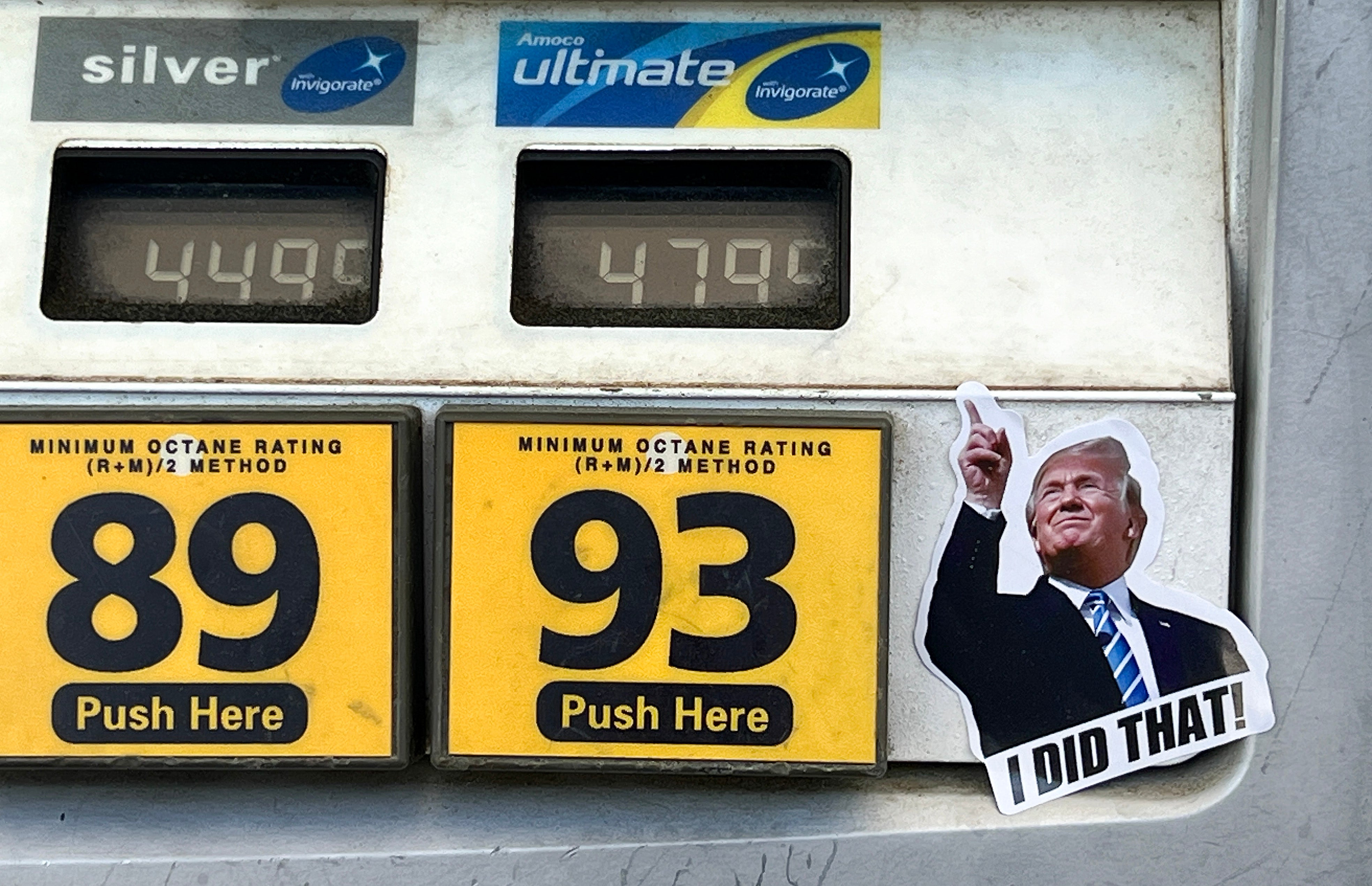 Experts warn gas prices could rise ahead of Memorial Day