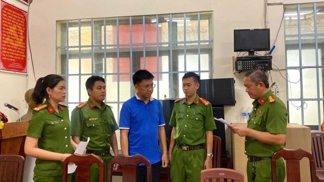 400.000 sản phẩm nước yến giả bị thu giữ và còn bao nhiêu trước đó nữa!