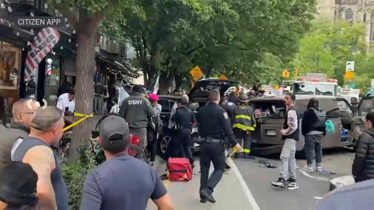 2 dead, 3 hurt after drunk driver plows into men on sidewalk in ...