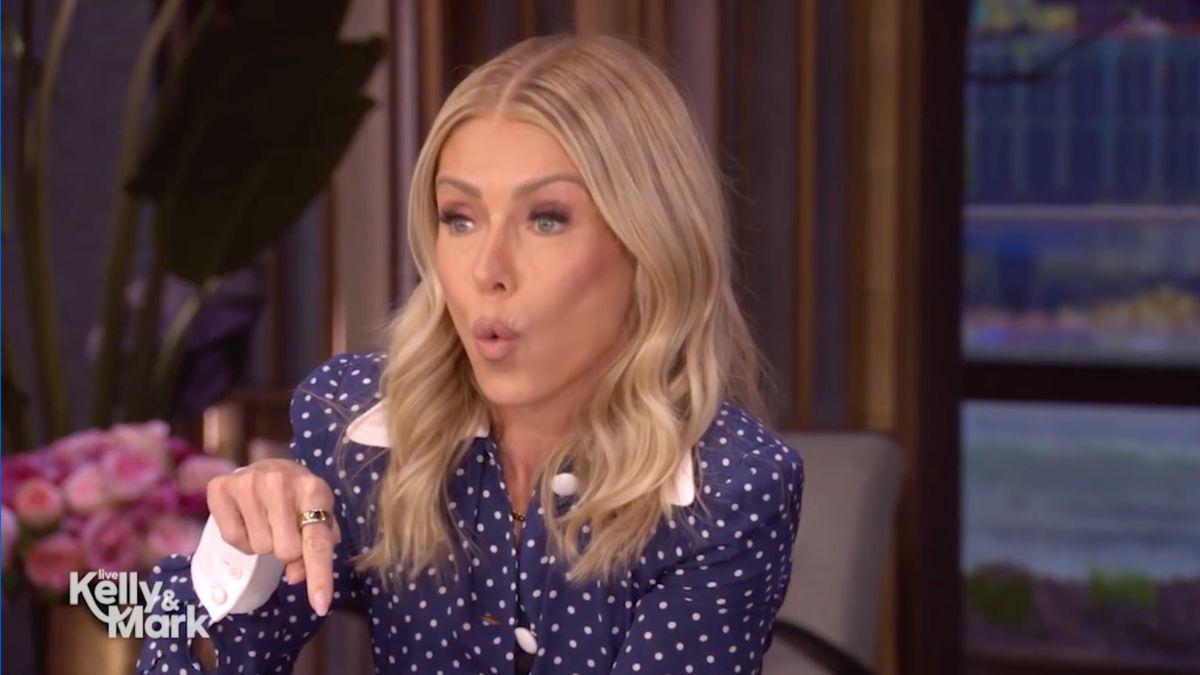 Kelly Ripa earns applause after calling out Hamptons restaurant for ...