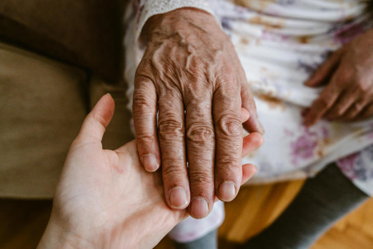 10 neighbors who showed how kindness can quietly turn strangers into family
