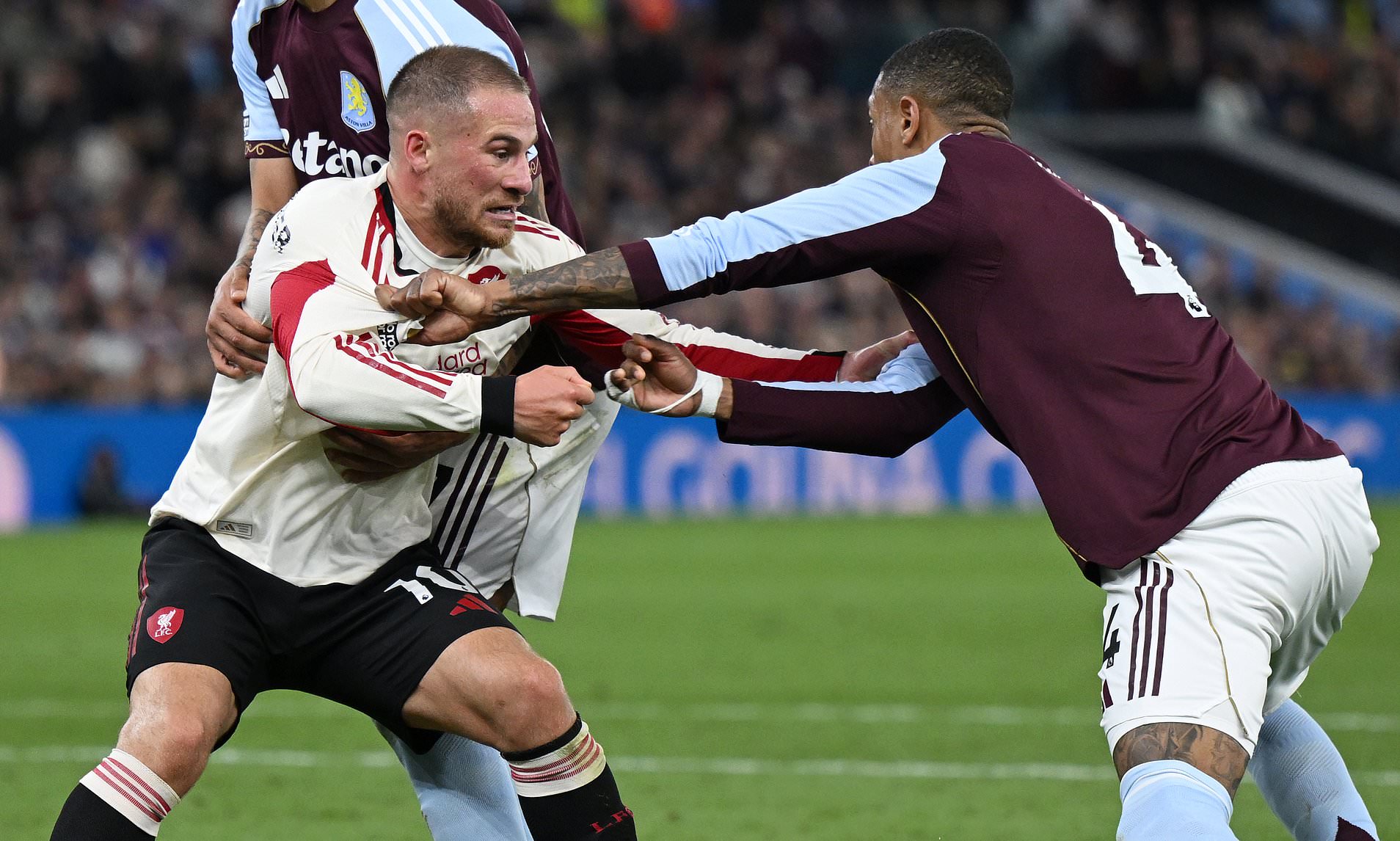 Jamie Carragher hits out at 'embarrassing' Liverpool star's attempt to ...