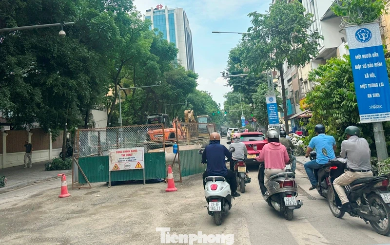 Hà Nội yêu cầu tháo rào chắn, hoàn thành dự án chống ngập trước 30/5