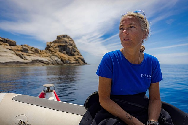 In Italy, the tragedy has sent shockwaves through the academic world. Milan-born Montefalcone worked at Distav, the Department of Earth Sciences. In the Maldives, she was the scientific director of the island monitoring campaign